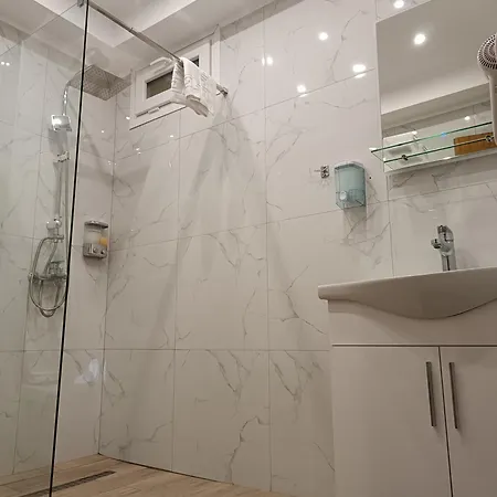 Apartment Pablo Boutique Vétrina
